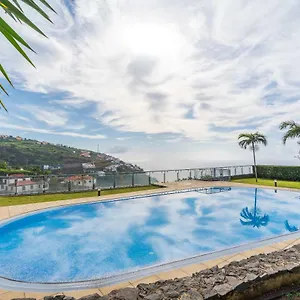 Apartment Serramar , Vistas Deslumbrantes, Calheta (Madeira)